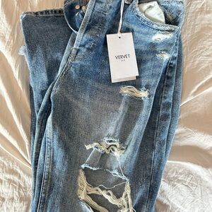 Brand new Vervet Blue Women's Distressed Blue Jeans